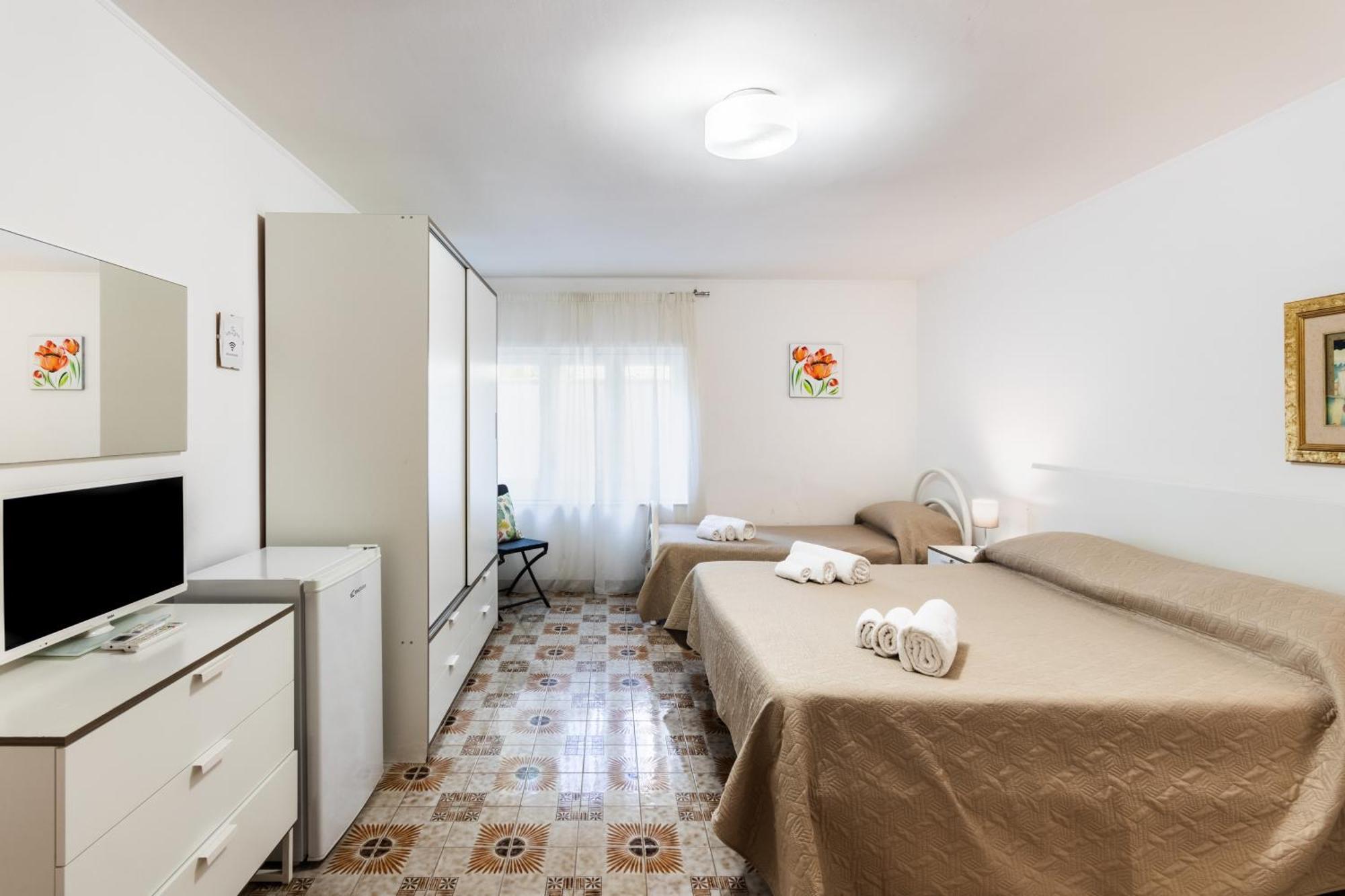 Le Torrette Rooms And Apartments Avola Luaran gambar