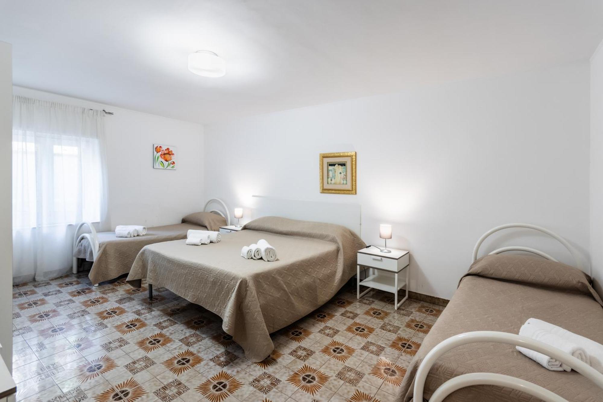 Le Torrette Rooms And Apartments Avola Luaran gambar