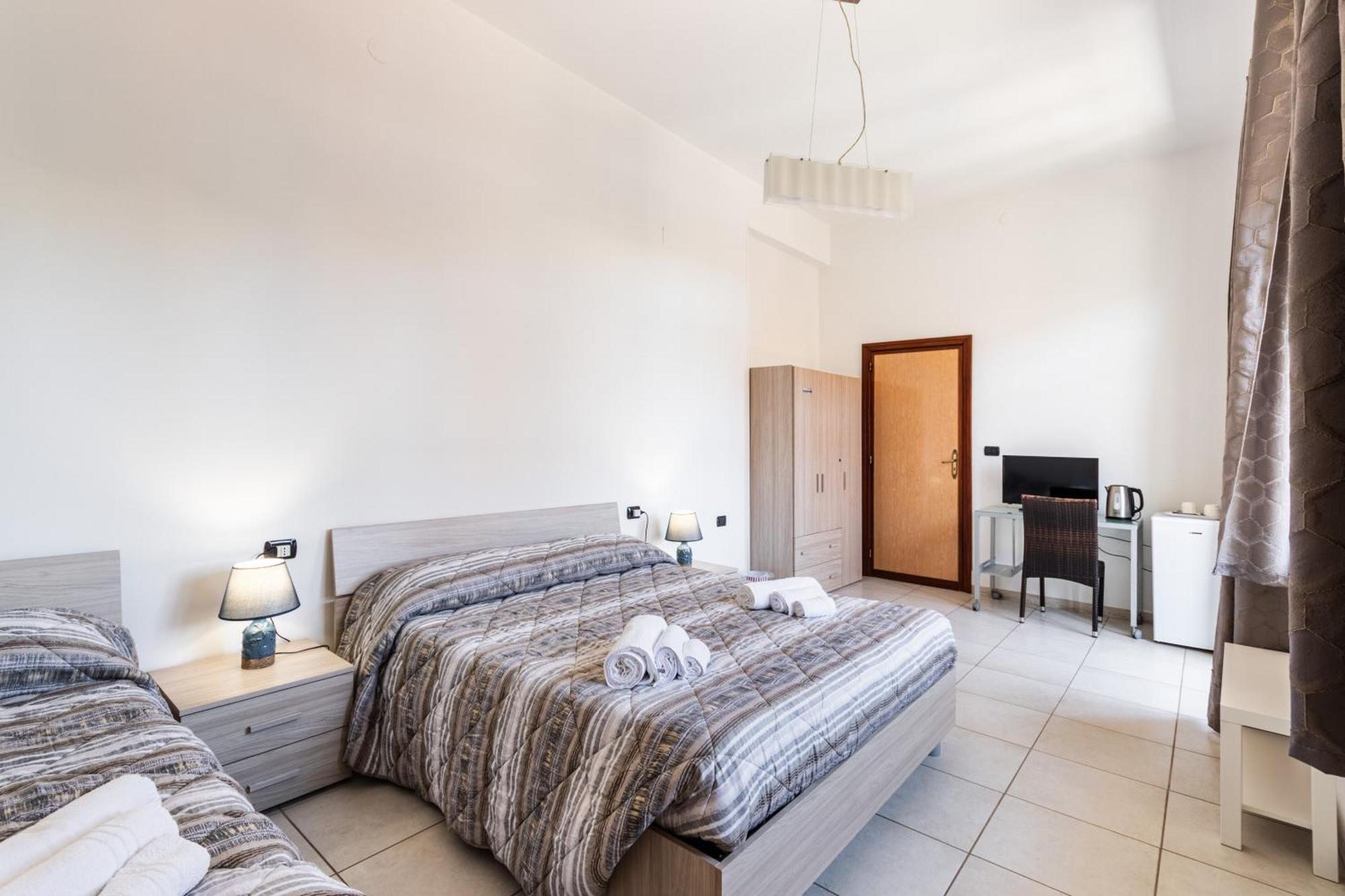 Le Torrette Rooms And Apartments Avola Luaran gambar