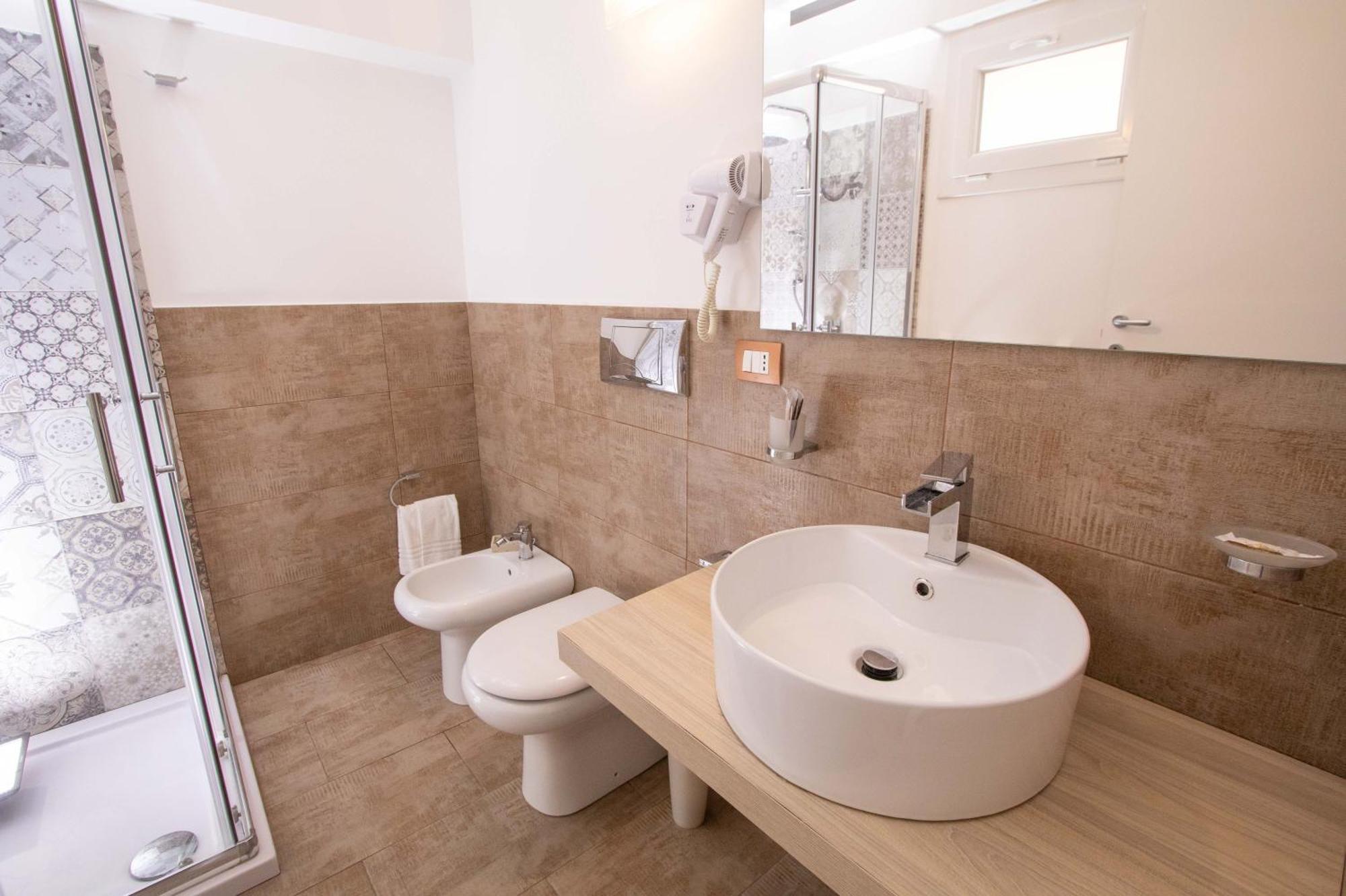 Le Torrette Rooms And Apartments Avola Luaran gambar