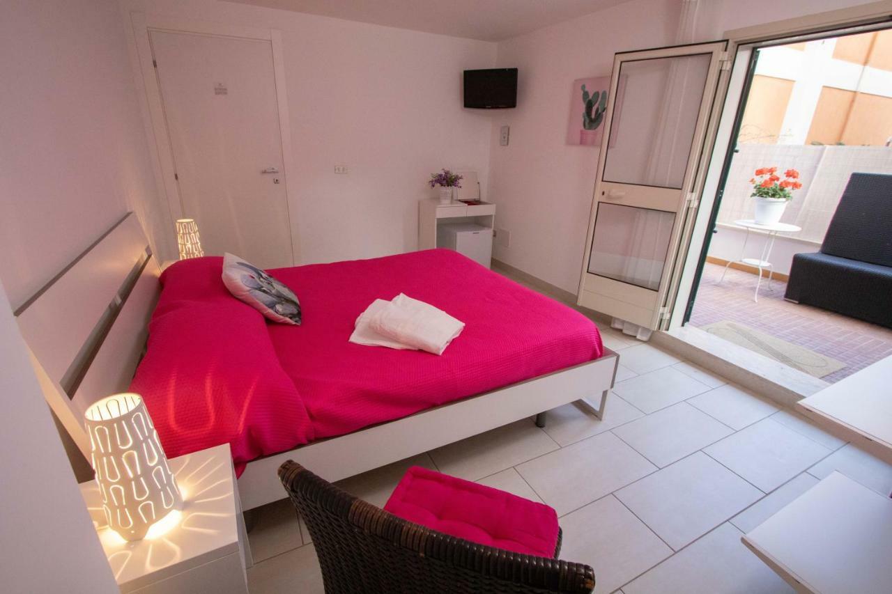 Le Torrette Rooms And Apartments Avola Luaran gambar